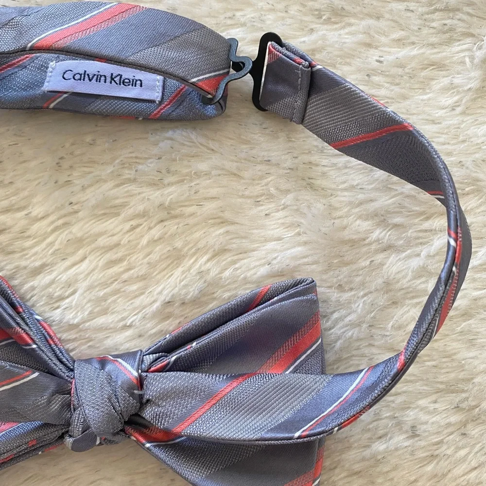 Calvin Klein Gray & Coral Stripe
Bow Tie. NWT - Picture 4 of 5